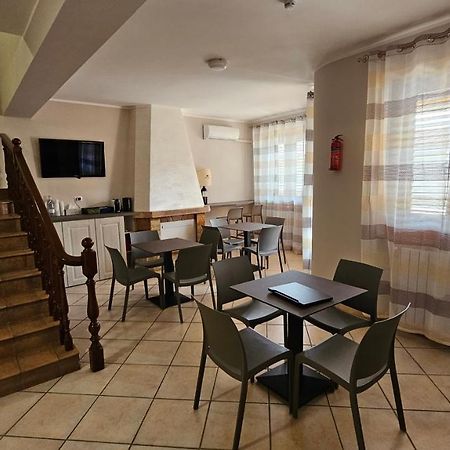 B&B Da Kociss Mileto Esterno foto