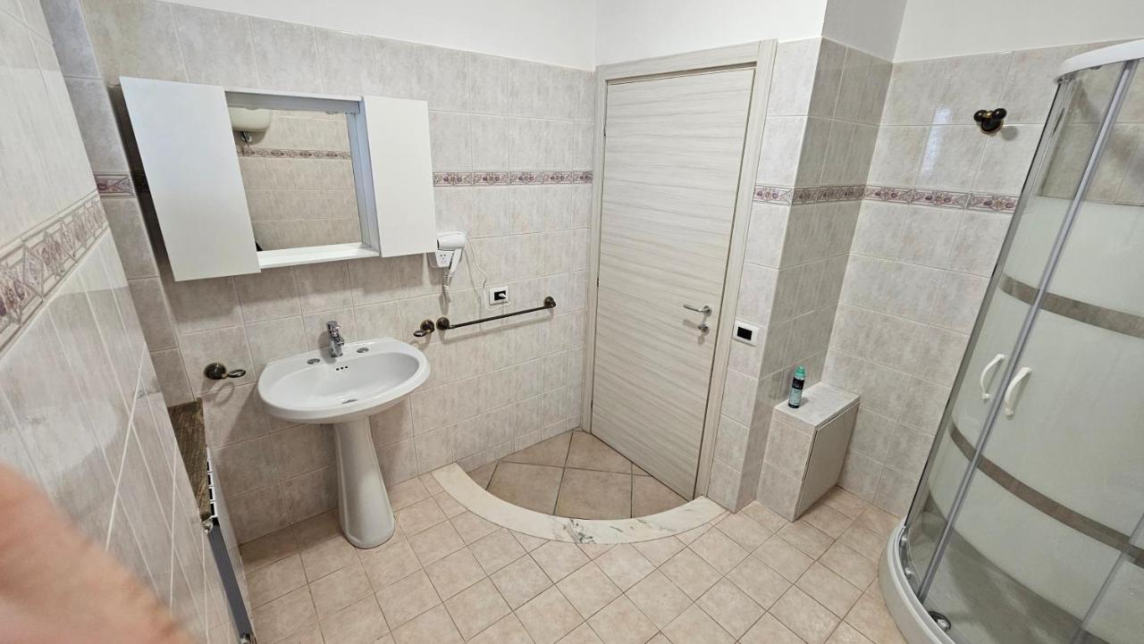 B&B Da Kociss Mileto Esterno foto